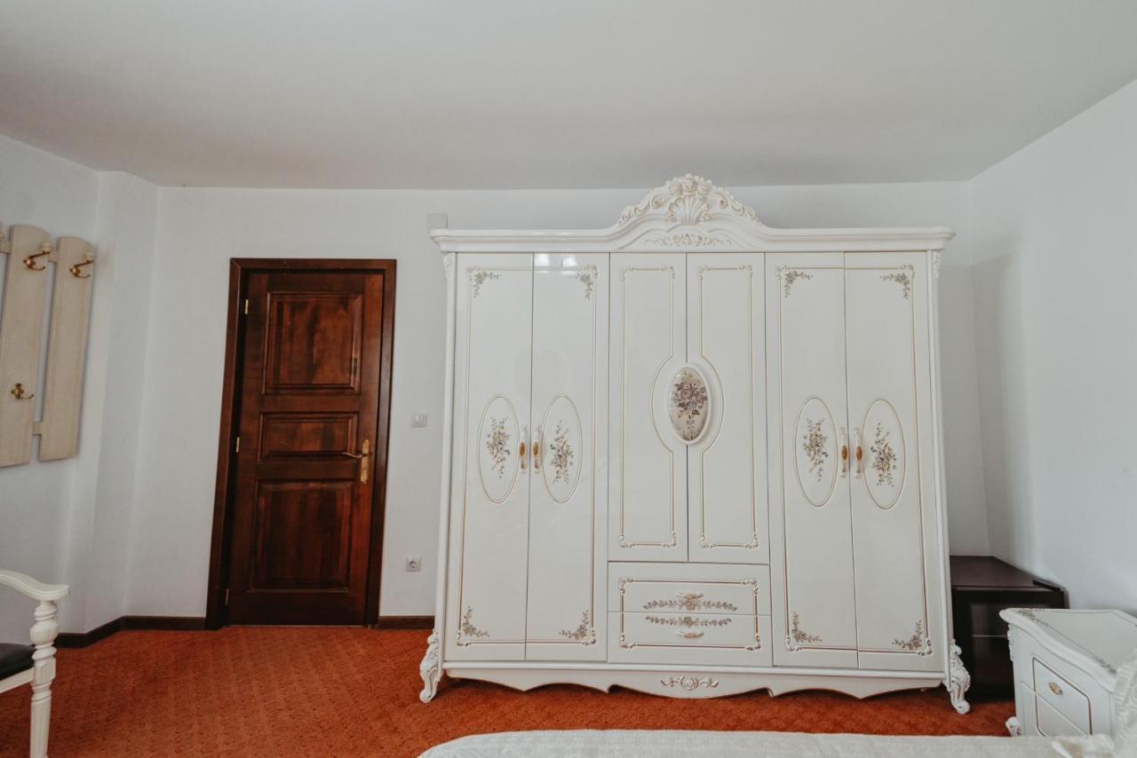 Complex Turistic Constantin Bucovina 호텔 큼홀룸그몰도베네스크 외부 사진