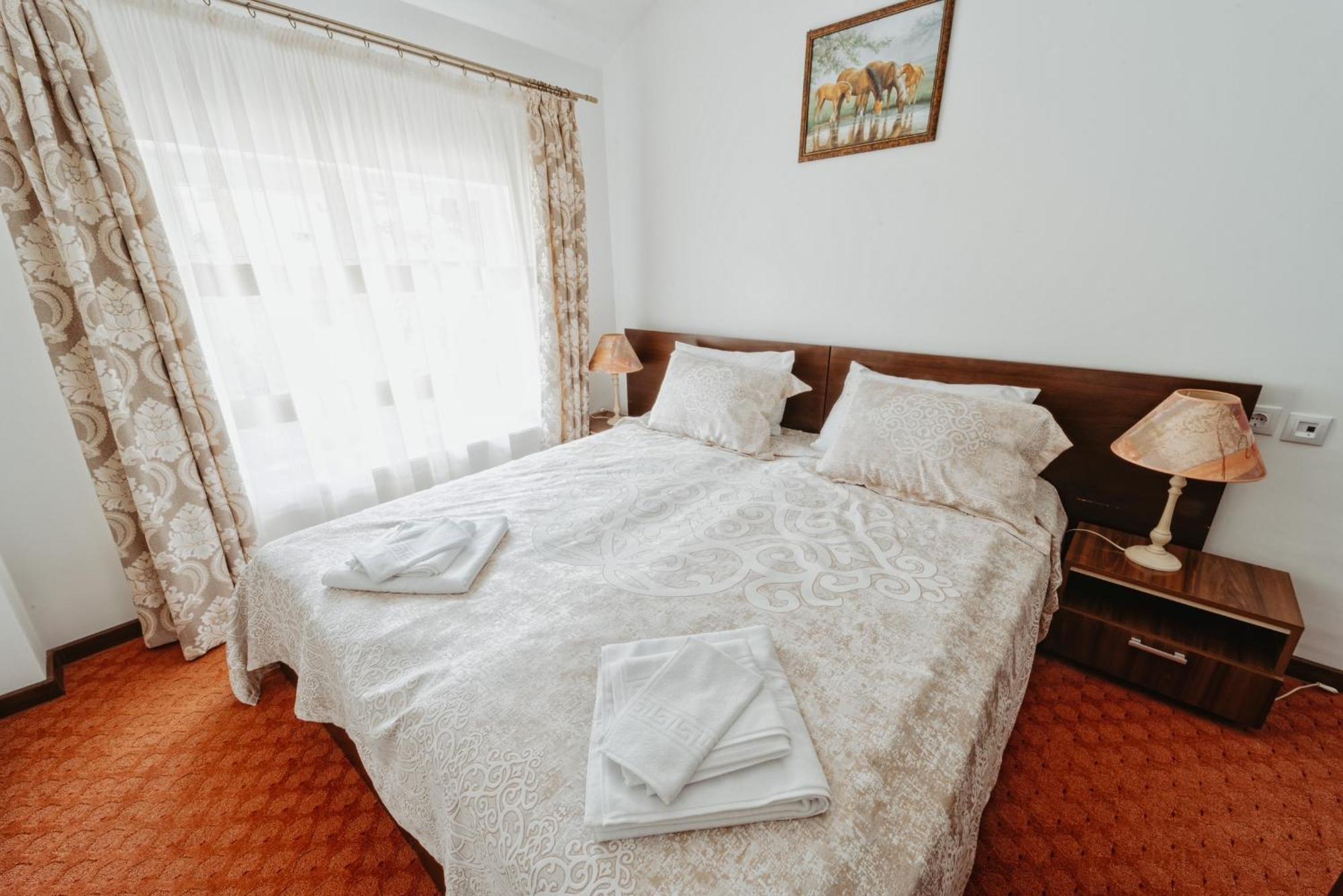 Complex Turistic Constantin Bucovina 호텔 큼홀룸그몰도베네스크 외부 사진